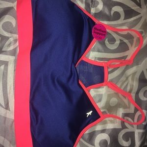 Sports bra